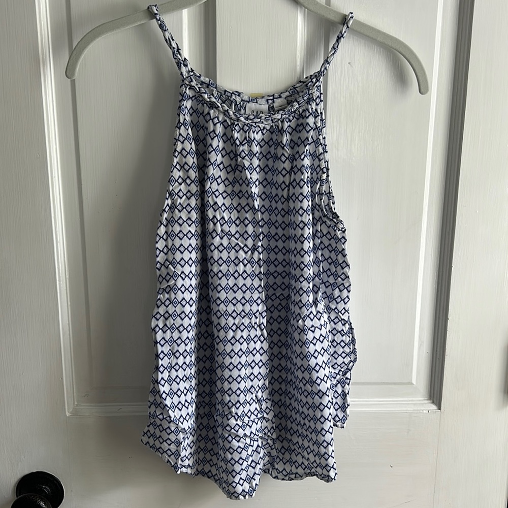 Gap tank